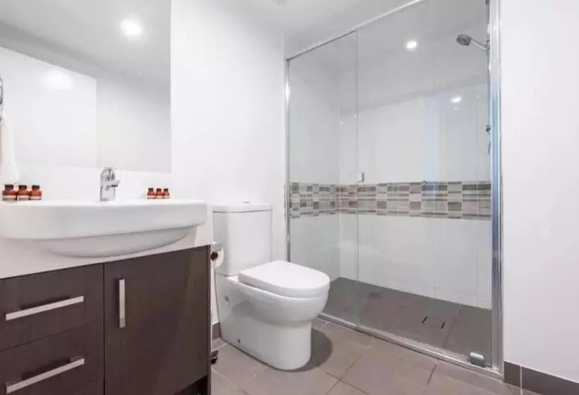 Whitsunstays   The Regal