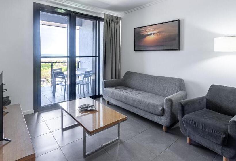 Whitsunstays   The Regal