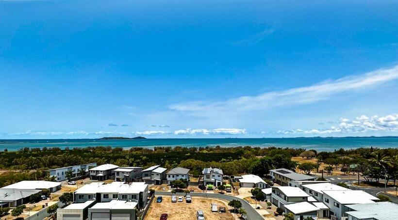 Whitsunstays   The Regal