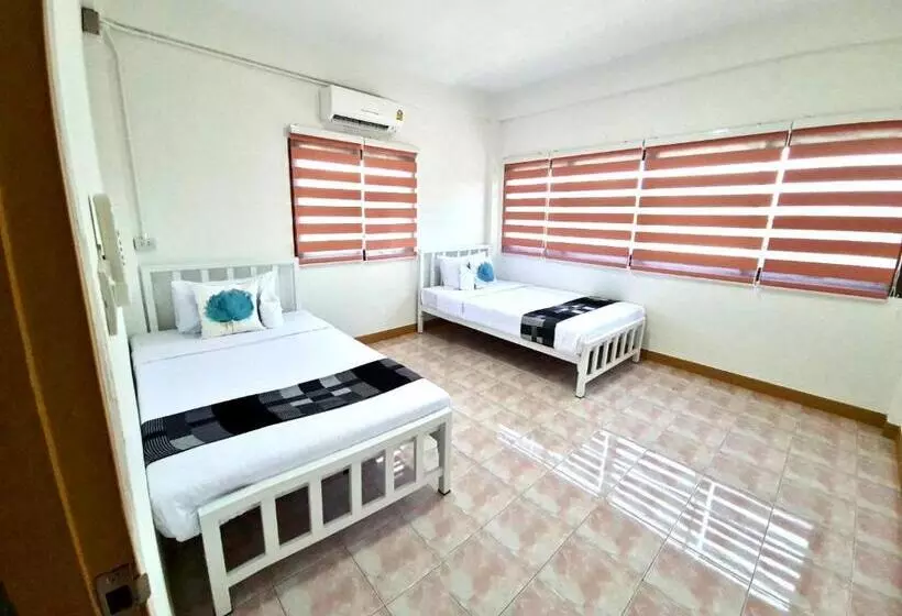 ユースホステル Costa Bed Cha Am