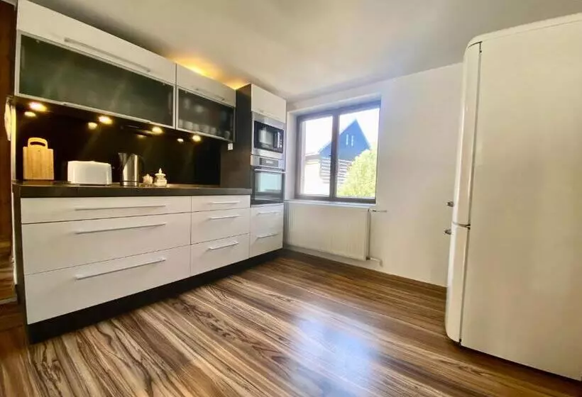 Apartmán Lobeč   Pokoj číslo 1