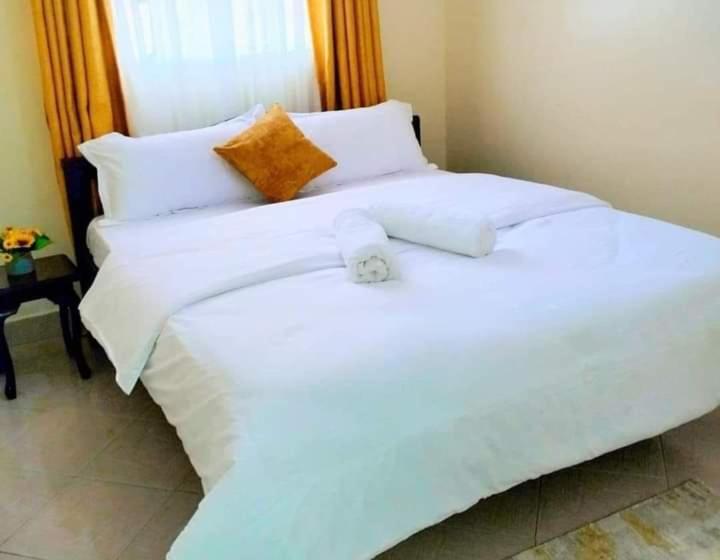 تختخواب و صبحانه Pazuri