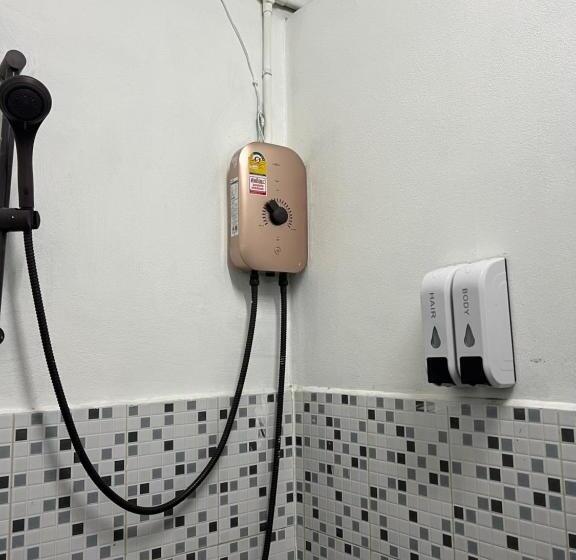 호스텔 Happiness Pra Ae