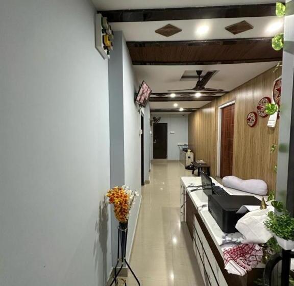 هتل Always Living Jorhat