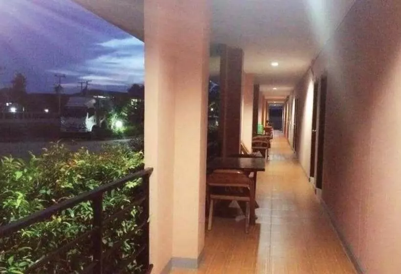 ホテル Bumnsaya Place บุญสะญา เพลส