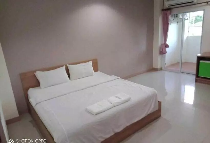 ホテル Bumnsaya Place บุญสะญา เพลส