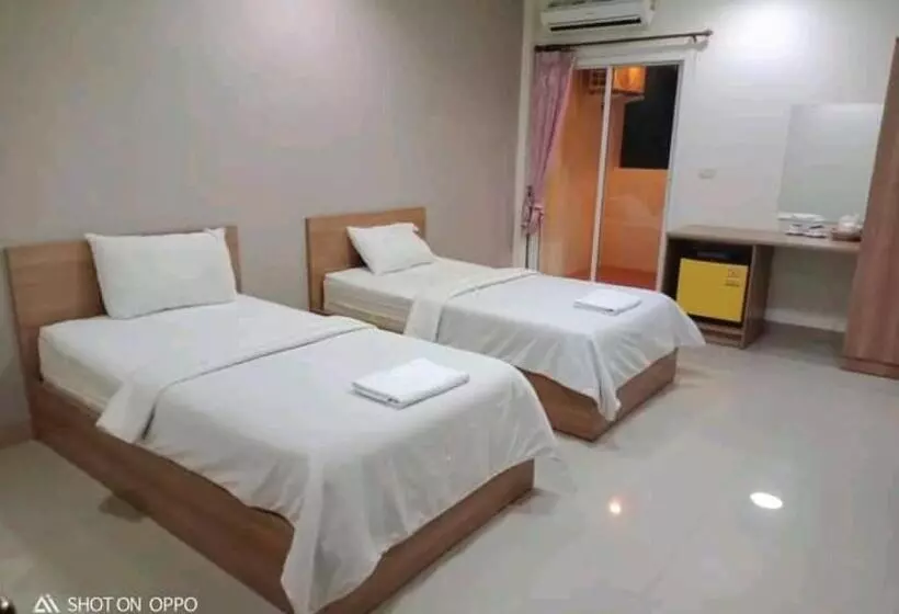ホテル Bumnsaya Place บุญสะญา เพลส