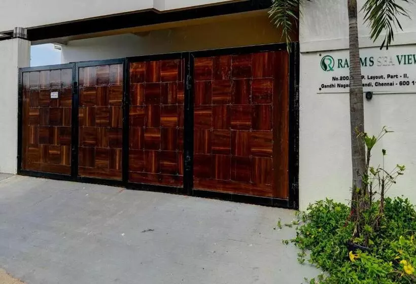 Hotelli Collection O Inn Ecr