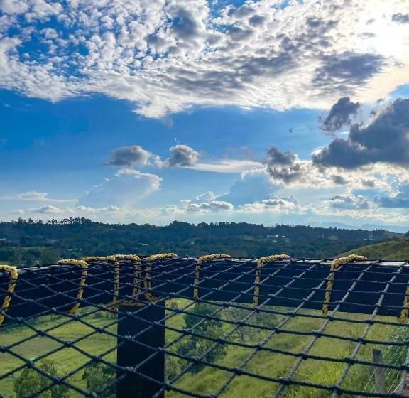 هتل کپسول Greeenlandomesa Amatista