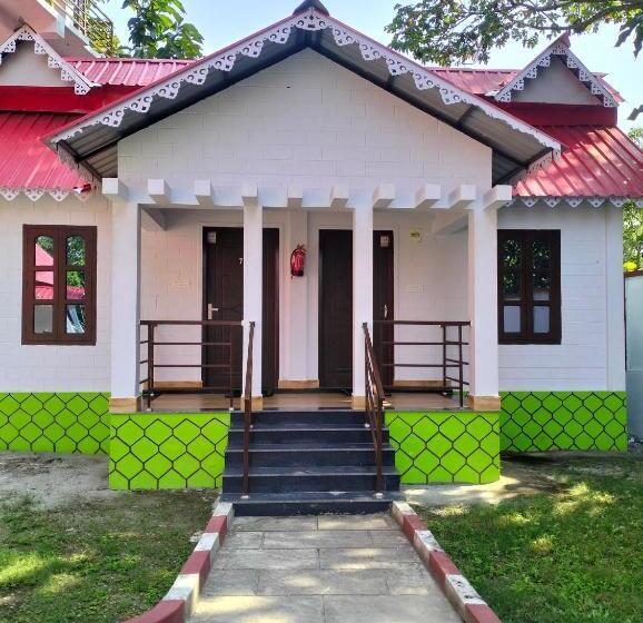 ホテル Day Night Resort & Resturant