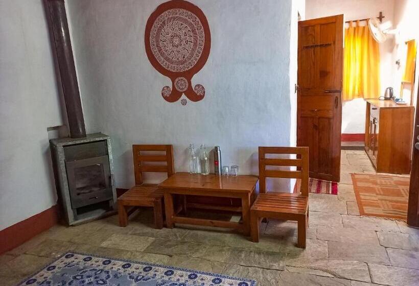 Hotel Himalayan Village Soanapani