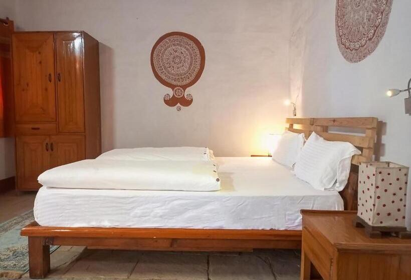 Hotel Himalayan Village Soanapani