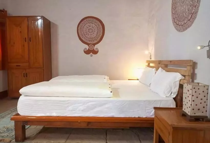 ホテル Himalayan Village Soanapani