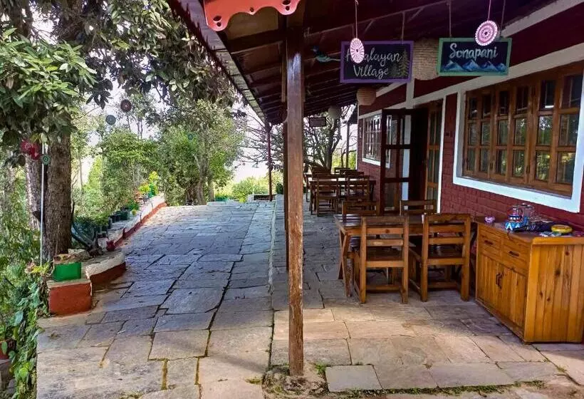 ホテル Himalayan Village Soanapani