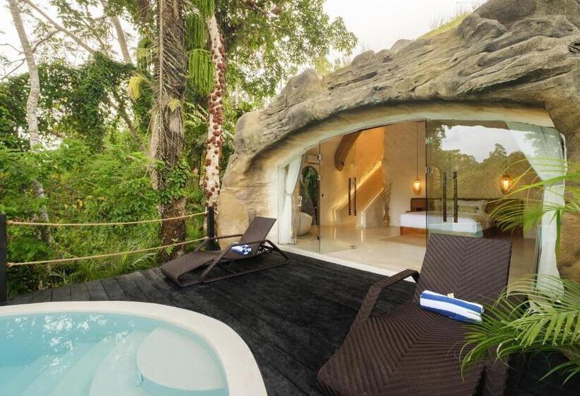 Отель Jungleight Bali