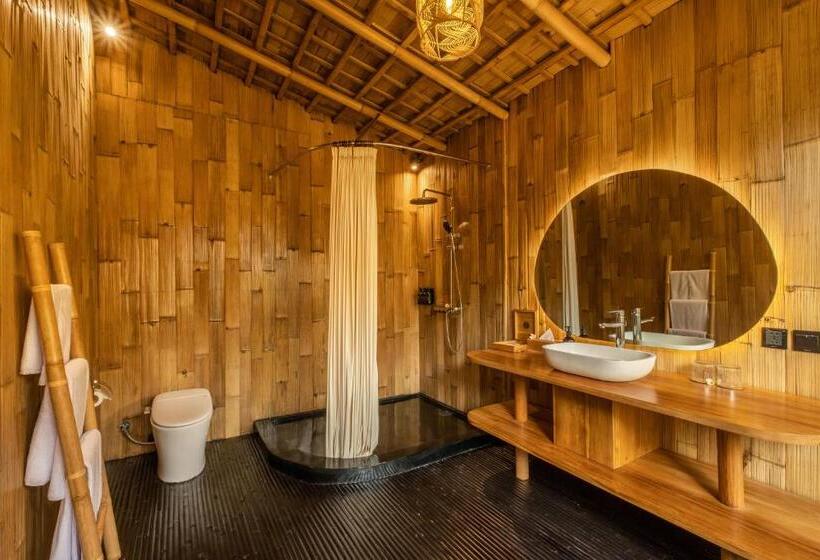 Отель Jungleight Bali