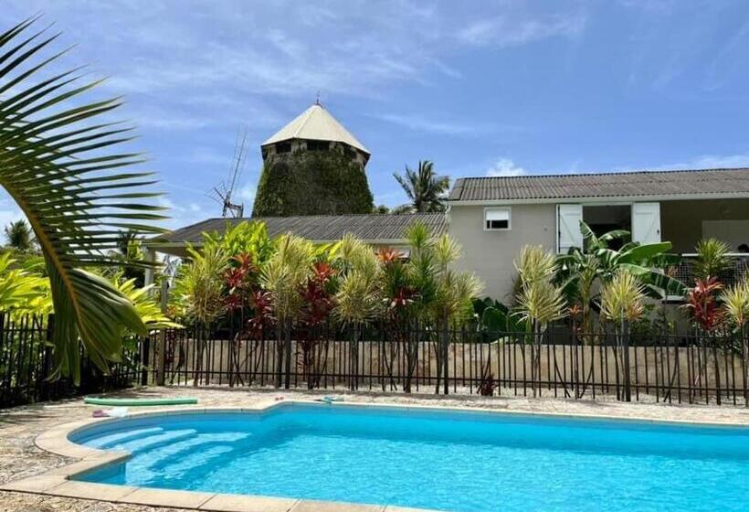 هتل Les Bungalows Du Moulin