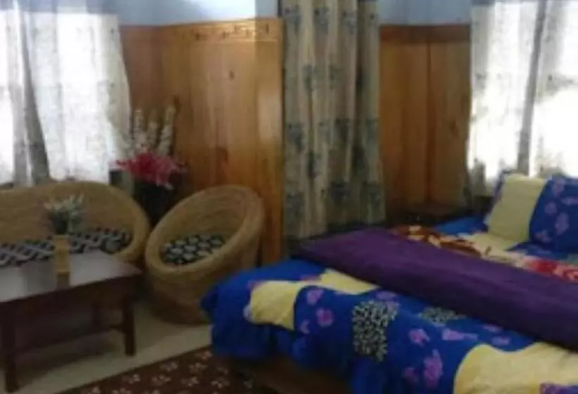 ホテル Mon Kyimojong Arunachal Pradesh