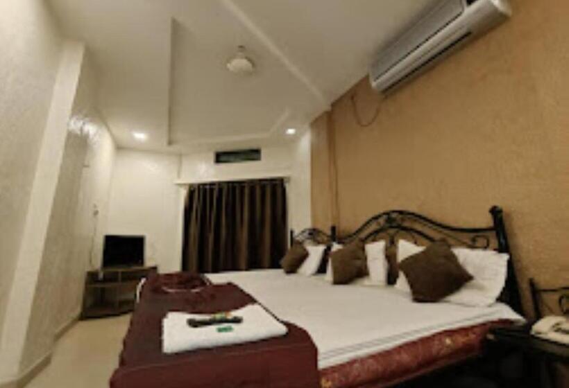 فندق Preetam Aurangabad