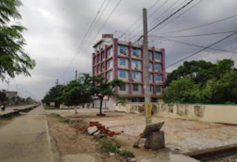 فندق Preetam Aurangabad