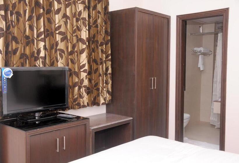 Hotel Prems Paradise