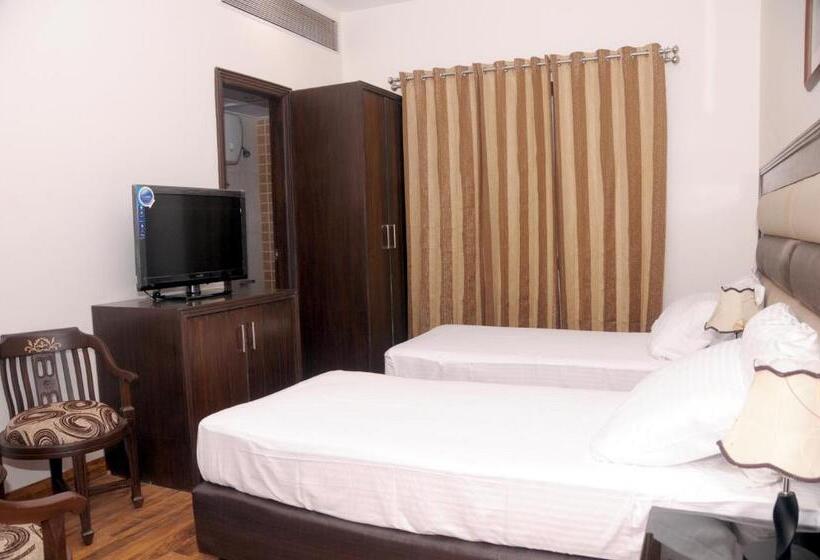 Hotel Prems Paradise