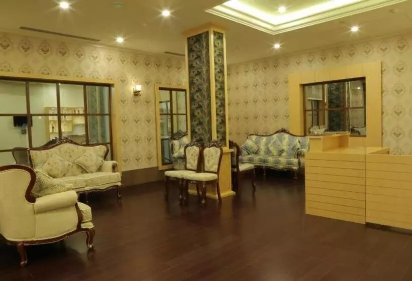 ホテル Roma Kristo, Dwarka