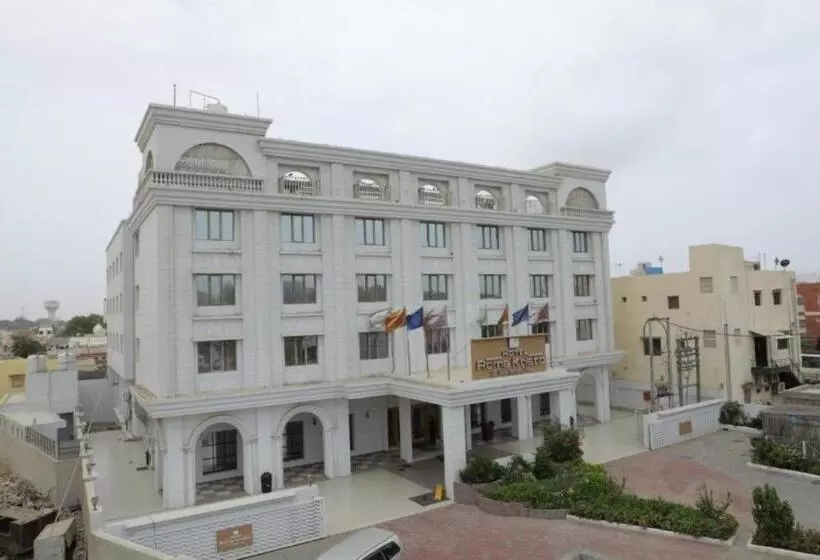 ホテル Roma Kristo, Dwarka