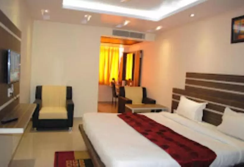 ホテル Saraswati Inn,aurangabad