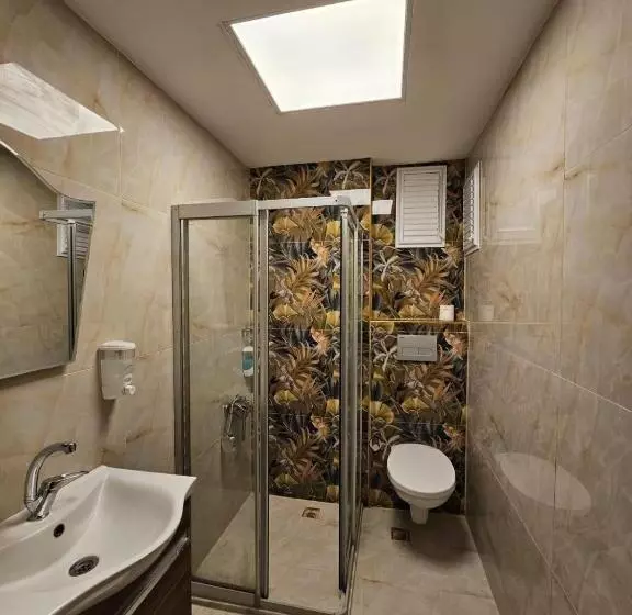 Hotelli Uğur Byc