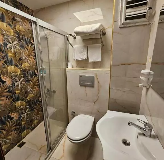 Hotelli Uğur Byc