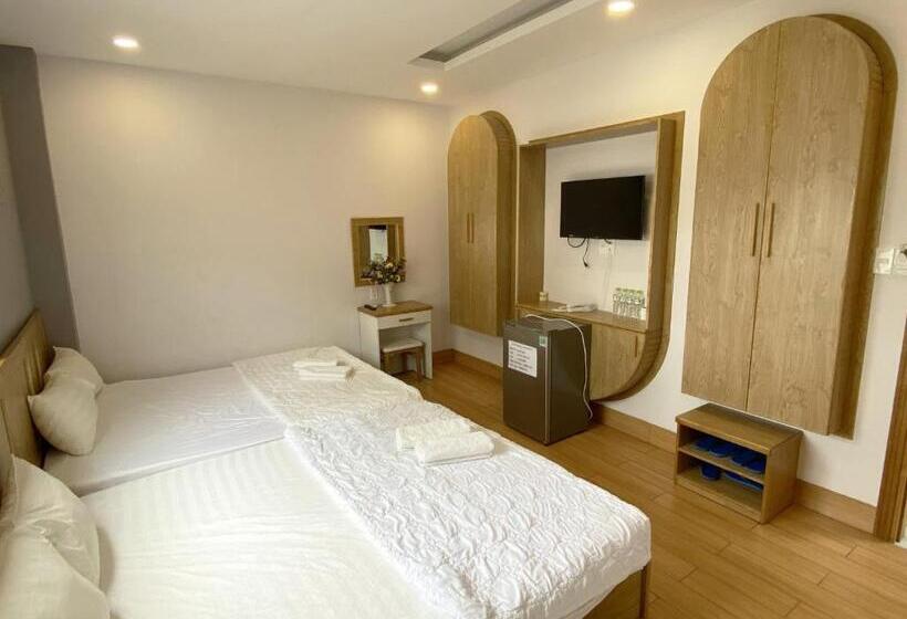 Jolilian Hotel & Apartment