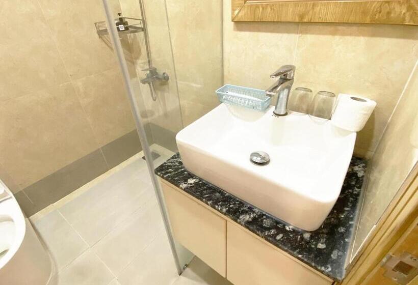 Jolilian Hotel & Apartment