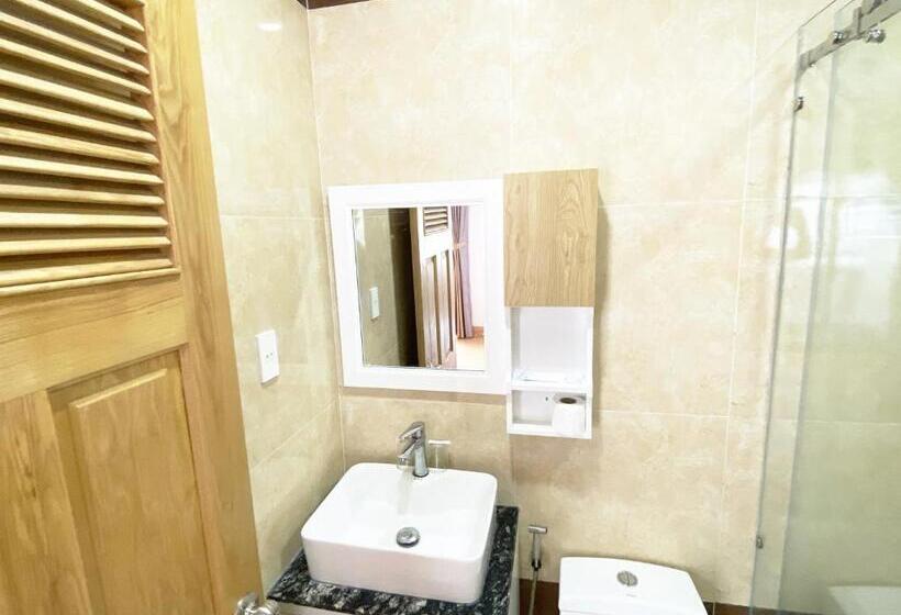 Jolilian Hotel & Apartment