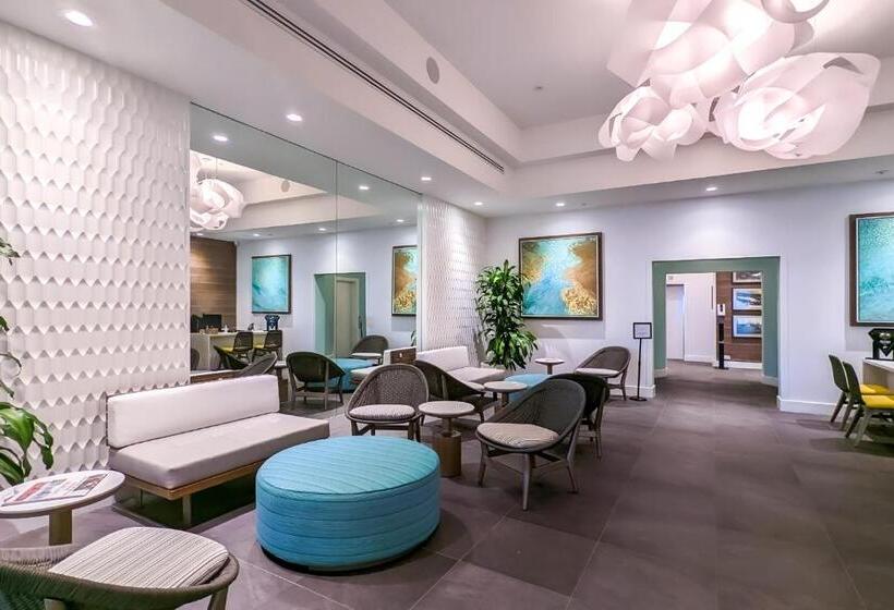 Ocean Front Spectacular Condo