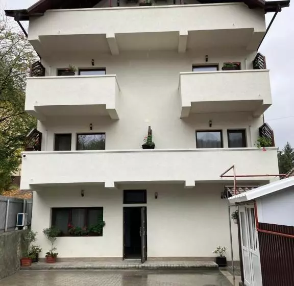 پانسیون Casa Babi