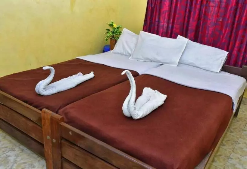 ペンション Eshwari Cottage