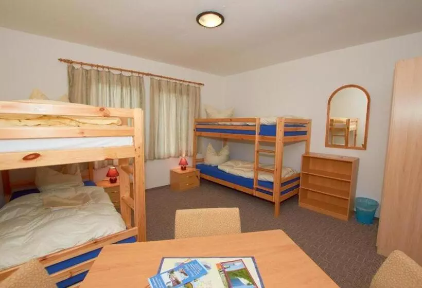 ペンション Familienzimmer Mit Gemeinschaftsbad Fuer 4 Personen H5zi4