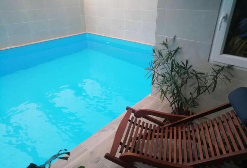 پانسیون La Cabane Magique D Hedwige Adults Only