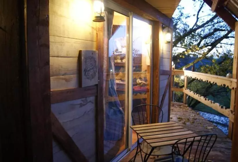 ペンション La Cabane Magique D Hedwige   Adults Only