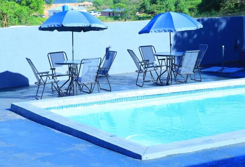 بنسيون La Maison Guesthouse