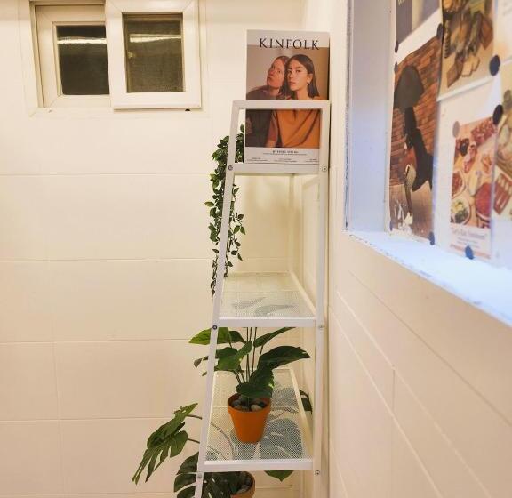 פנסיון Oreum Stay Myeongdong   Female Only