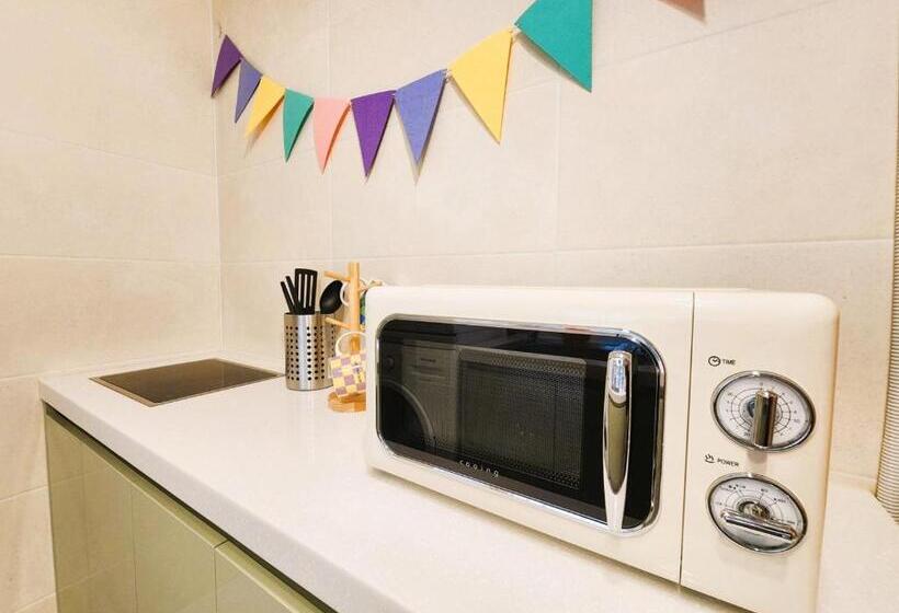 פנסיון Oreum Stay Myeongdong   Female Only