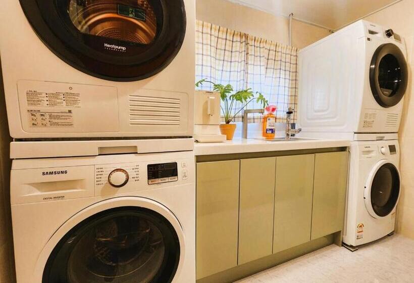 פנסיון Oreum Stay Myeongdong   Female Only