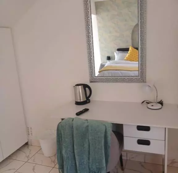 پانسیون Sbukosezwe Guest House