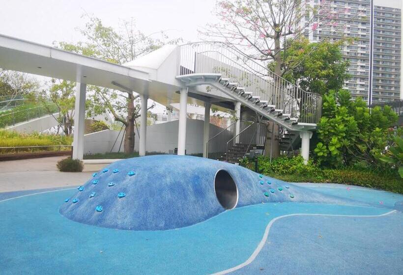 Royal Executive Apartment, Shenzhen World Exhibition & Convention Center, Nearby Shenzhen World Nort