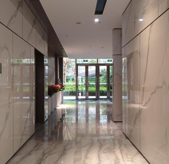 Royal Executive Apartment, Shenzhen World Exhibition & Convention Center, Nearby Shenzhen World Nort