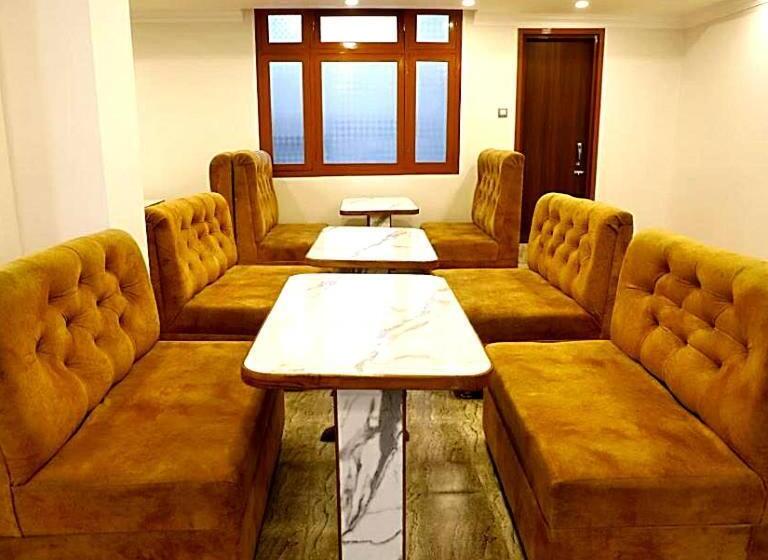 Tropical Hotel & Spa