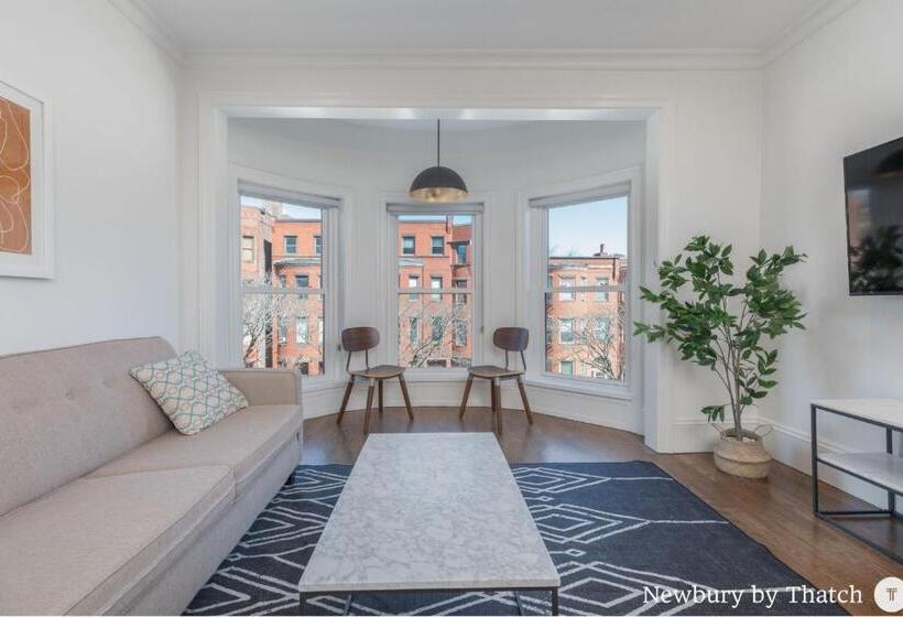 304 Newbury Street By Thatch