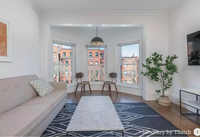 304 Newbury Street By Thatch